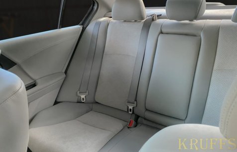 обшивка салону автомобіля шкірою